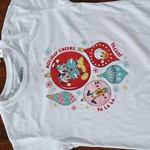 NWT Disney Holiday Cheers Christmas Graphic T-Shirt Size Youth Large (10/12)
